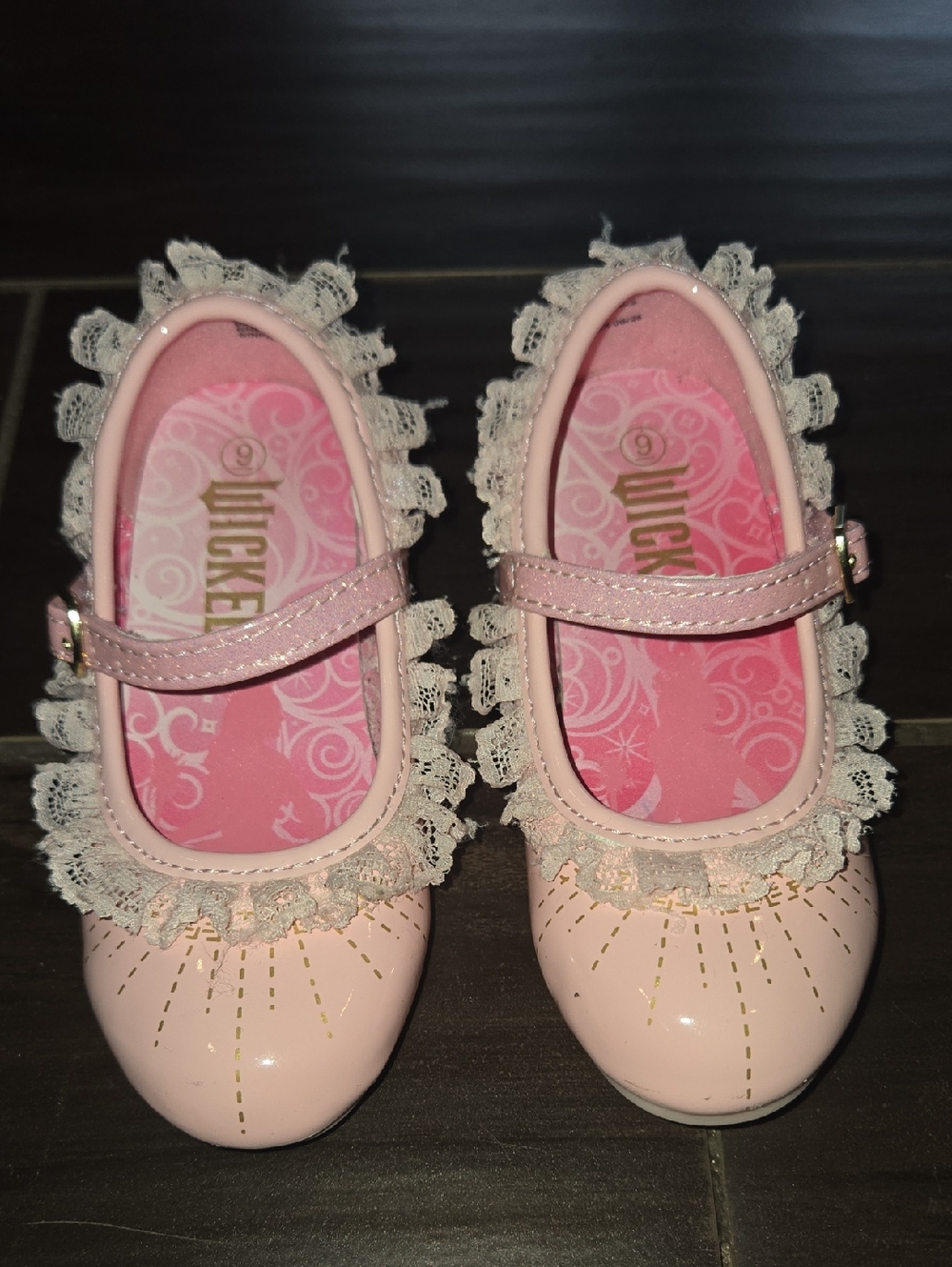 Wicked Pink Mary Janes WIth Crystal Light U P Heels Sz 9